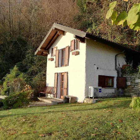 Holiday home Romantica Casetta Nel Con Vista Sul Belgirate